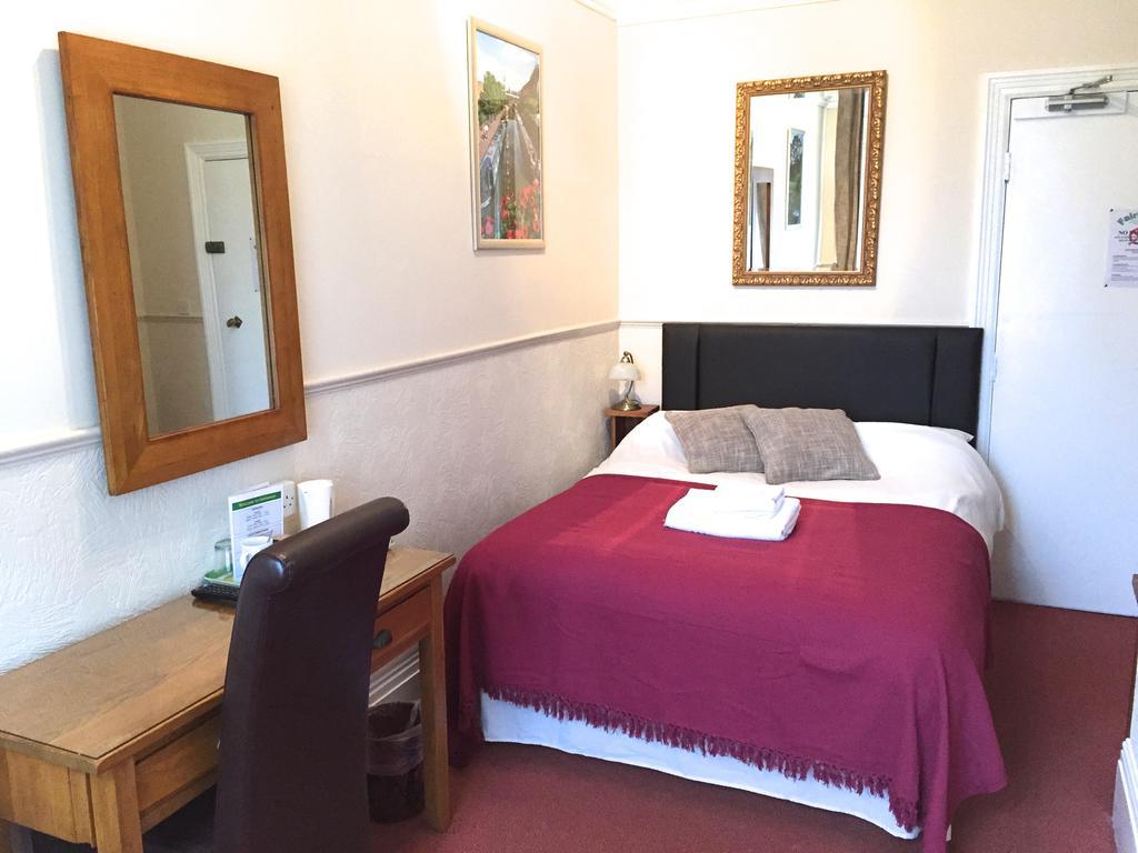 Fairlawns Guest House Μπάνμπουρι Δωμάτιο φωτογραφία